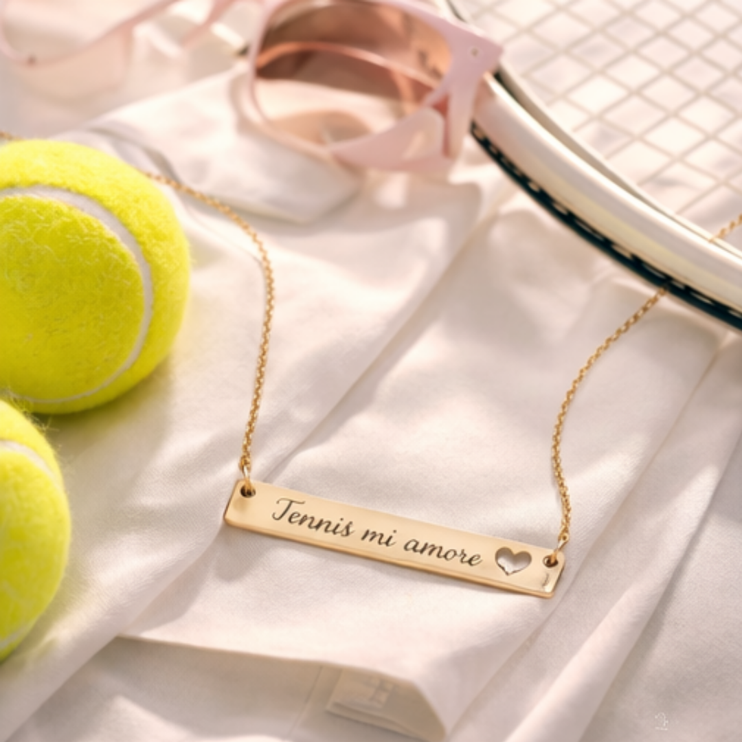 Engraved Cutout Heart Bar Necklace — Tennis mi amore/heart cutout